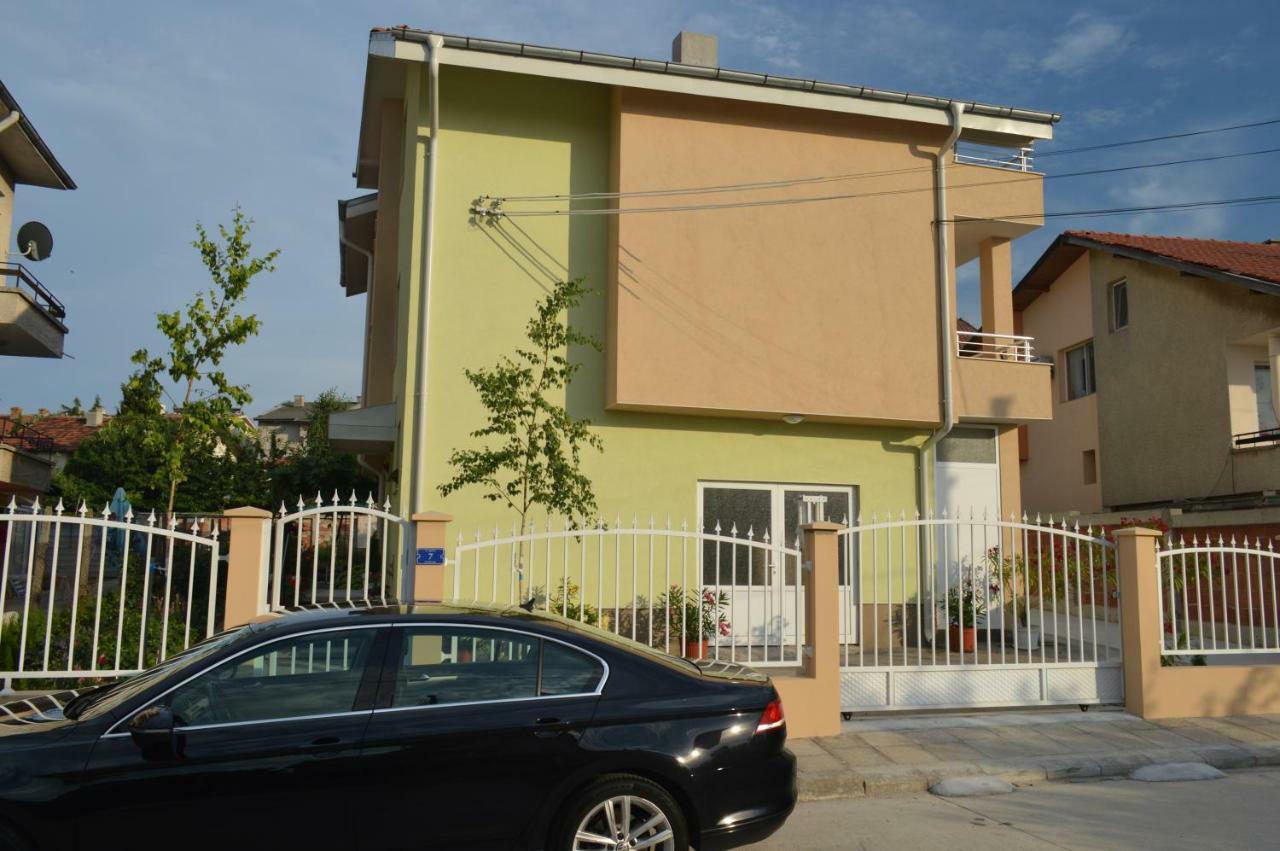 Yanis Ξενοδοχείο Τσερνομόρετς Εξωτερικό φωτογραφία